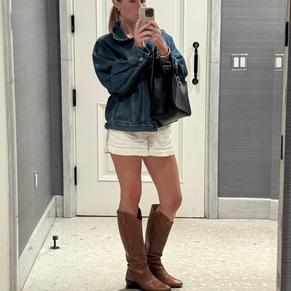 sally_hogue
